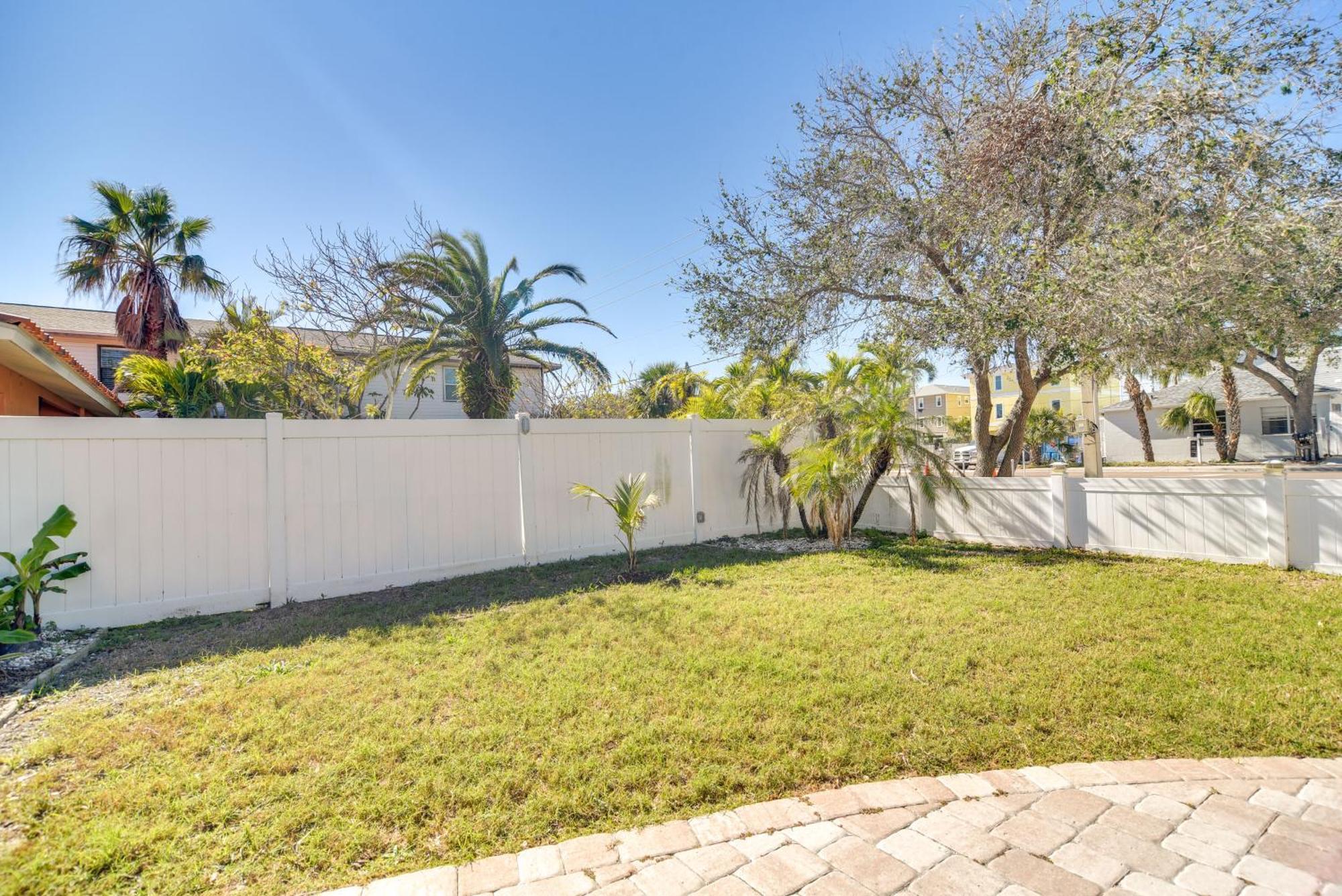 Florida Unit Steps From Indian Rocks Beach Access! Clearwater Beach Exterior foto